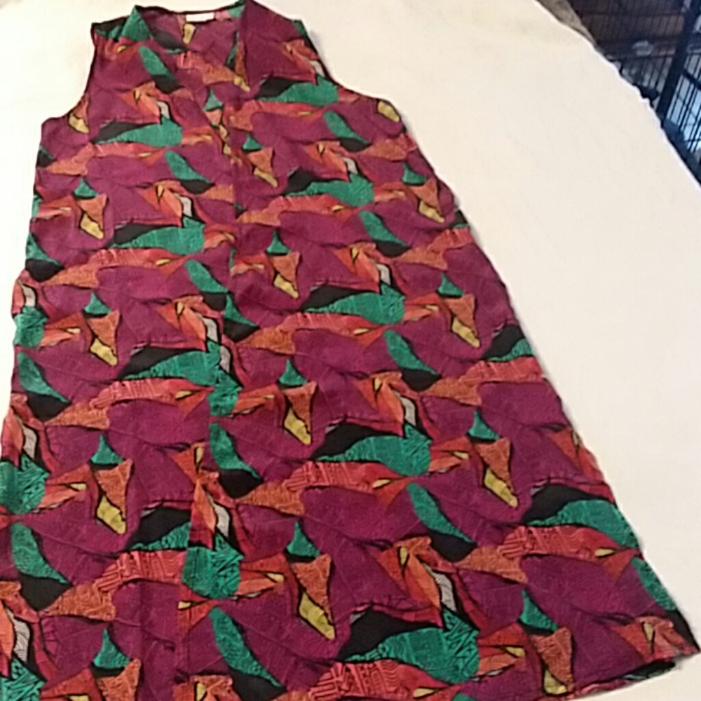 Lularoe sleeveless carnigen